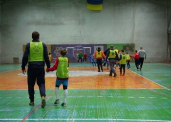 У Сумах відбувся турнір з футзалу, у якому грали діти та батьки – Суми та область
