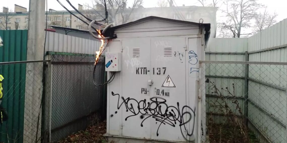 В Ірпені через перевантаження загорівся трансформатор