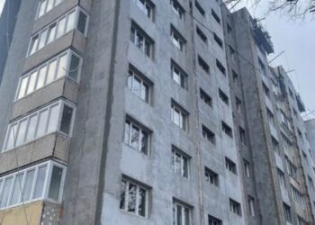 В Ірпені відновлюють багатоповерховий житловий будинок