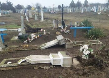 Житель Одесской области повредил 92 могилы и получил срок