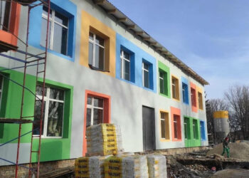 У Броварському районі відбудовують ліцей, третина якого вигоріла через ворожі обстріли, фото – Київщіна