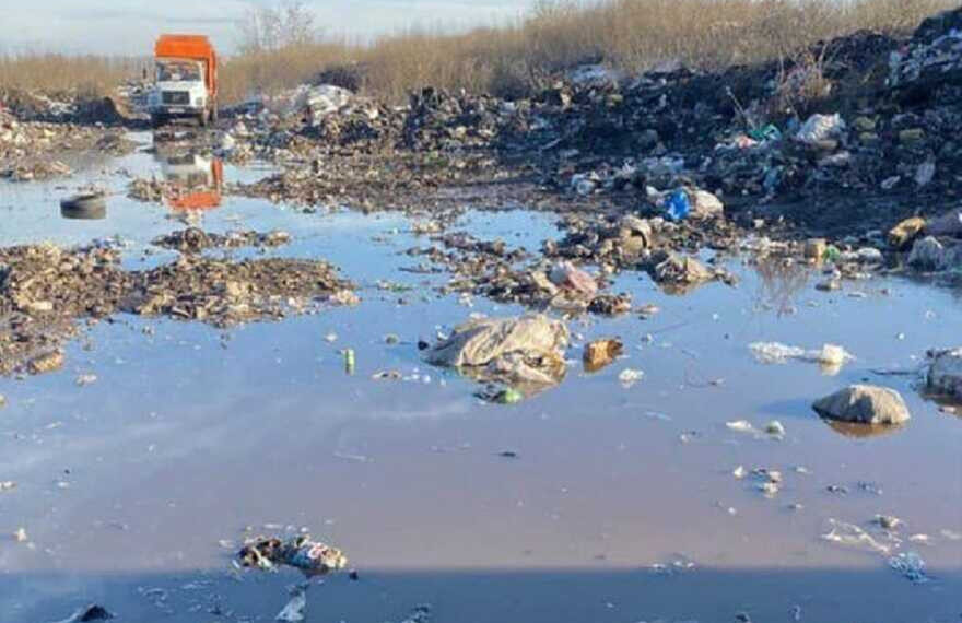 Держекоінспекція назвала звалище сміття в Яготині “Найбільшим сміттєзвалищем Київщини 2023”, фото – Київщіна