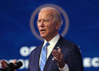 Байден зустрівся з лідерами Конгресу та закликав ухвалити допомогу для України