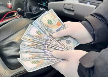 Чиновника подразделения Госпотребслужбы в Одесской области поймали на взятке