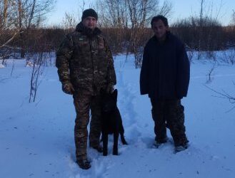 На Глухівщині кінолог зі службовим собакою знайшли чоловіка, який зник після пожежі – Суми та область