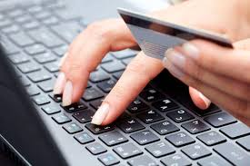 На Сумщині жінку ошукали зі зламаної сторінки її подруги – Суми та область