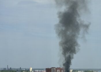 Наслідки ракетної атаки по Києву. Пошкоджено житлові багатоповерхівки і станцію метро, під завалами люди. ОНОВЛЕНО – Перший львівській портал