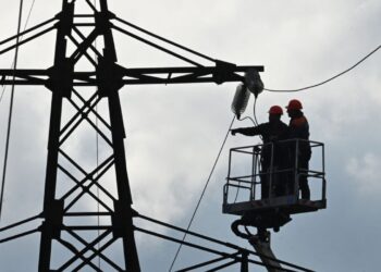 Працівники “Укренерго” відновили роботу обладнання магістральних мереж на Київщині