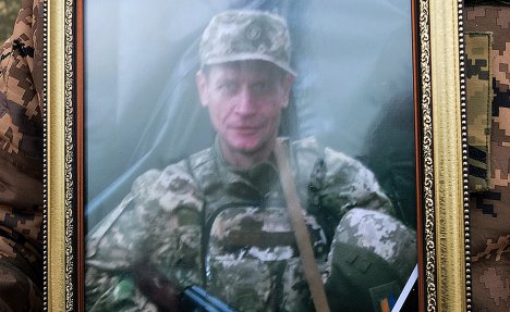 У Лебедині попрощалися з полеглим захисником Олегом Любохонським – Суми та область