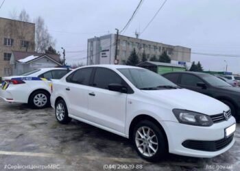 У Сумах чоловік у сервісному центрі МВС виявив, що його новопридбана автівка – крадена – Суми та область