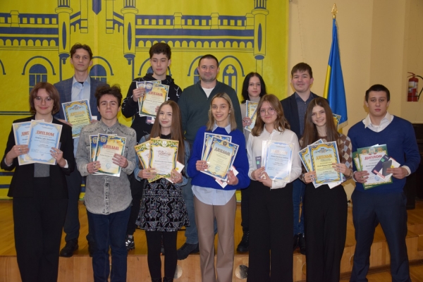 У Сумах нагородили переможців II етапу учнівських олімпіад – Суми та область