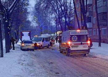 У Сумах сталася потрійна ДТП із постраждалими – Суми та область