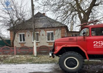 У Сумському районі вогнеборці врятували житловий будинок – Суми та область