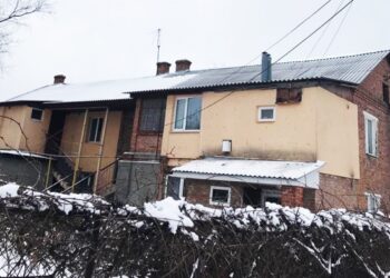 В Охтирці відновлено покрівлю багатоповерхівки на вулиці Снайпера – Суми та область