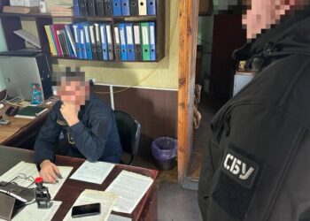 Инспектор Одесской таможни попался на коррупции