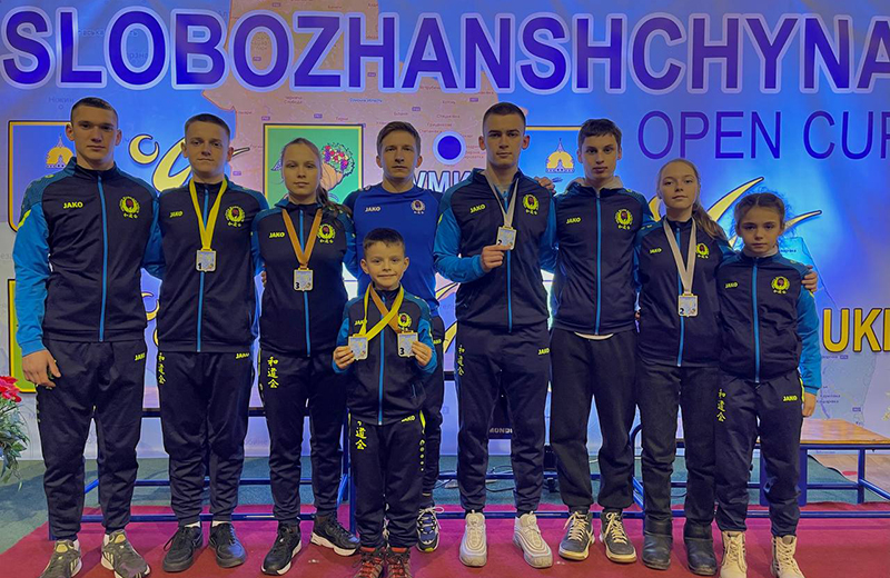 Каратисти з Полтавщини здобули шість комплектів нагород на турнірі Premiere league Seria A Slobozhanshina open • Карате •