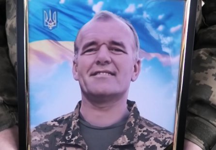 На Конотопщині попрощалися із захисником Володимиром Стеценком – Суми та область