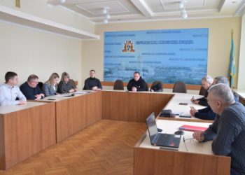 Онлайн-навчання у школах та позашкільних закладах освіти Сум продовжили ще на тиждень – Суми та область