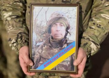 Роменська громада попрощалася з героєм Дмитром Картавим – Суми та область