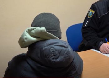 Трьох підозрюваних у розбійному нападі на пенсіонерку взято під варту – Суми та область