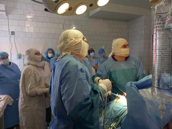 У Бурині вперше виконали лапароскопічне втручання – Суми та область