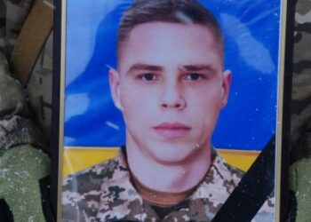 У Шостці провели в останню путь захисника України Анатолія Тарана – Суми та область