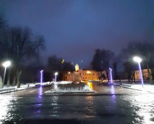 У Сумах через петицію вимагають посипати тротуари протиожеледною сумішшю – Суми та область