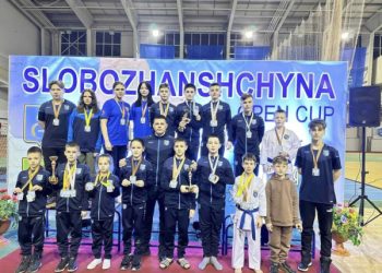 36 медалей вибороли каратисти Глухівщини на “Slobozhanshchyna open cup” – Суми та область
