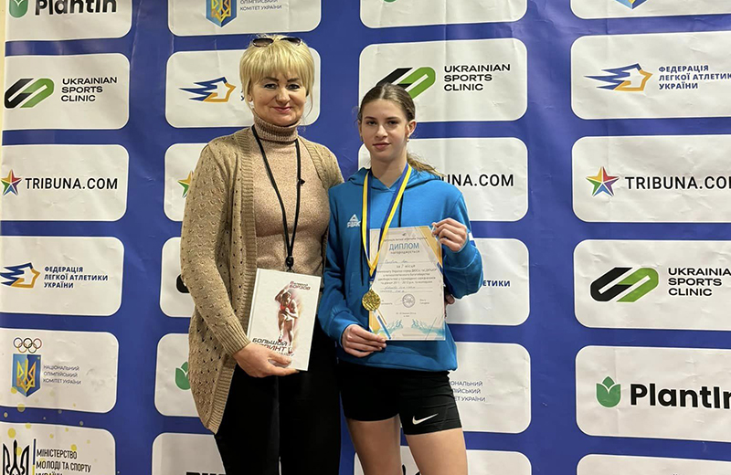 Анна Орловська з Пирятина стала чемпіонкою України з двоборства • Легка атлетика •
