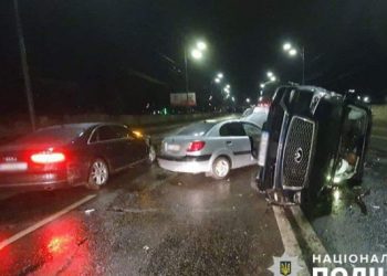 У Деснянському районі п’яний водій вчинив потрійну ДТП, постраждали двоє водіїв | Київщіна
