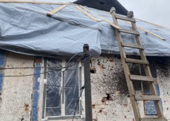 “Пачки чаю і їх погамселили”: як мешканці Великої Писарівки оговтуються після вибухів – Суми та область
