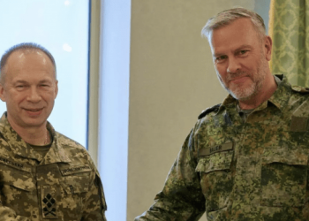 Сирський провів переговори з делегацією НАТО на чолі з адміралом Бауером