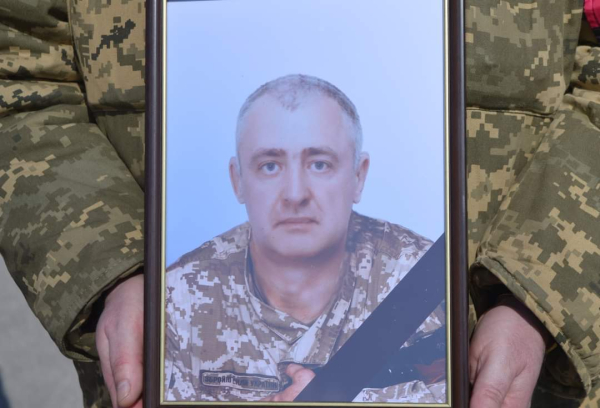 У Лебедині попрощалися з полеглим захисником В’ячеславом Заводовським – Суми та область