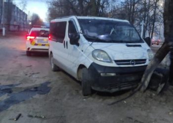 У Шостці сталася ДТП через недотримання безпечного інтервалу – Суми та область