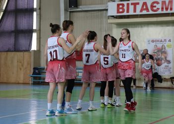 Баскетбольна команда «Полтава-Баскет-СумДПУ» – бронзовий призер Вищої ліги • Баскетбол •