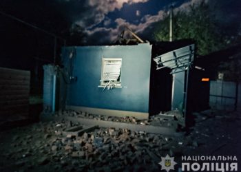 На Сумщині внаслідок обстрілів пошкоджено житлові будинки,  дитячий садок, будівлю служби таксі та автомийки – Суми та область