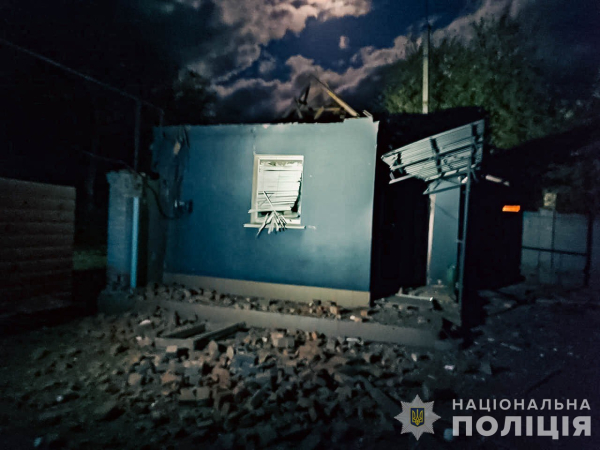 На Сумщині внаслідок обстрілів пошкоджено житлові будинки, дитячий садок, будівлю служби таксі та автомийки – Суми та область