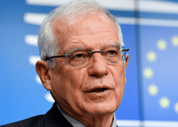 Надходження від заморожених активів Росії на 90% мають йти на зброю для України – Боррель