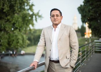 США планують зберегти постачання зброї до України при будь-яких варіантах розвитку подій – іранський опозиційний політик Резазаде