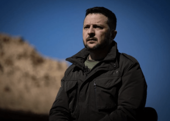 У нас є шанс перехопити ініціативу на фронті, але потрібна зброя від США – Зеленський (Відео)