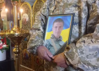 У Сумах попрощались із солдатом Володимиром Мудраковим – Суми та область