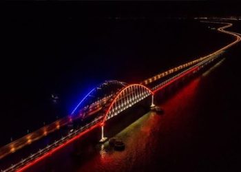 Україна може зруйнувати Кримський міст – Браян Кларк | Політика