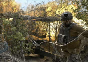 Зеленський заявив, що Україна не відступає на фронті