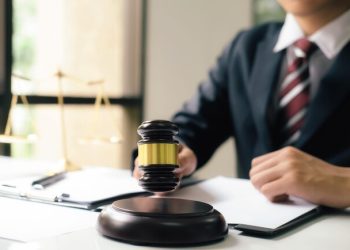 Работника ДТЭК Одесской области подозревают в корректировке российских обстрелов