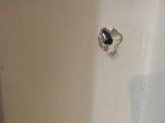 У Білопіллі ікона зупинила уламок від “граду” – Суми та область