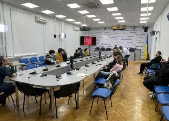 Українські добровольці розповіли про небезпеку інформаційного впливу Кремля | Політика