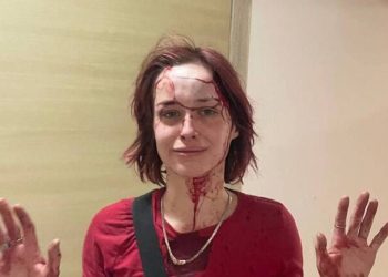 Вела себя агрессивно: в полиции прокомментировали избиение девушки в Одессе