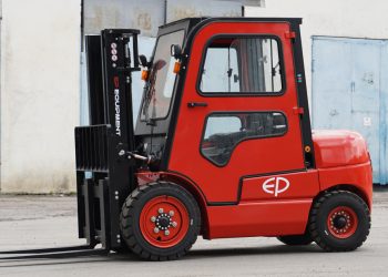 6 популярних видів навісного обладнання для навантажувачів