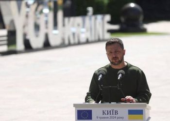 Зеленський розповів, коли РФ зупинять на Донбасі