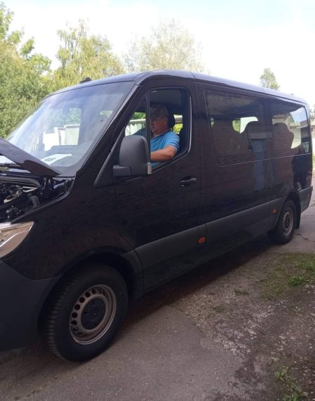 Громада на Шосткинщині отримала вже другий мікроавтобус від німецьких благодійників – Суми та область